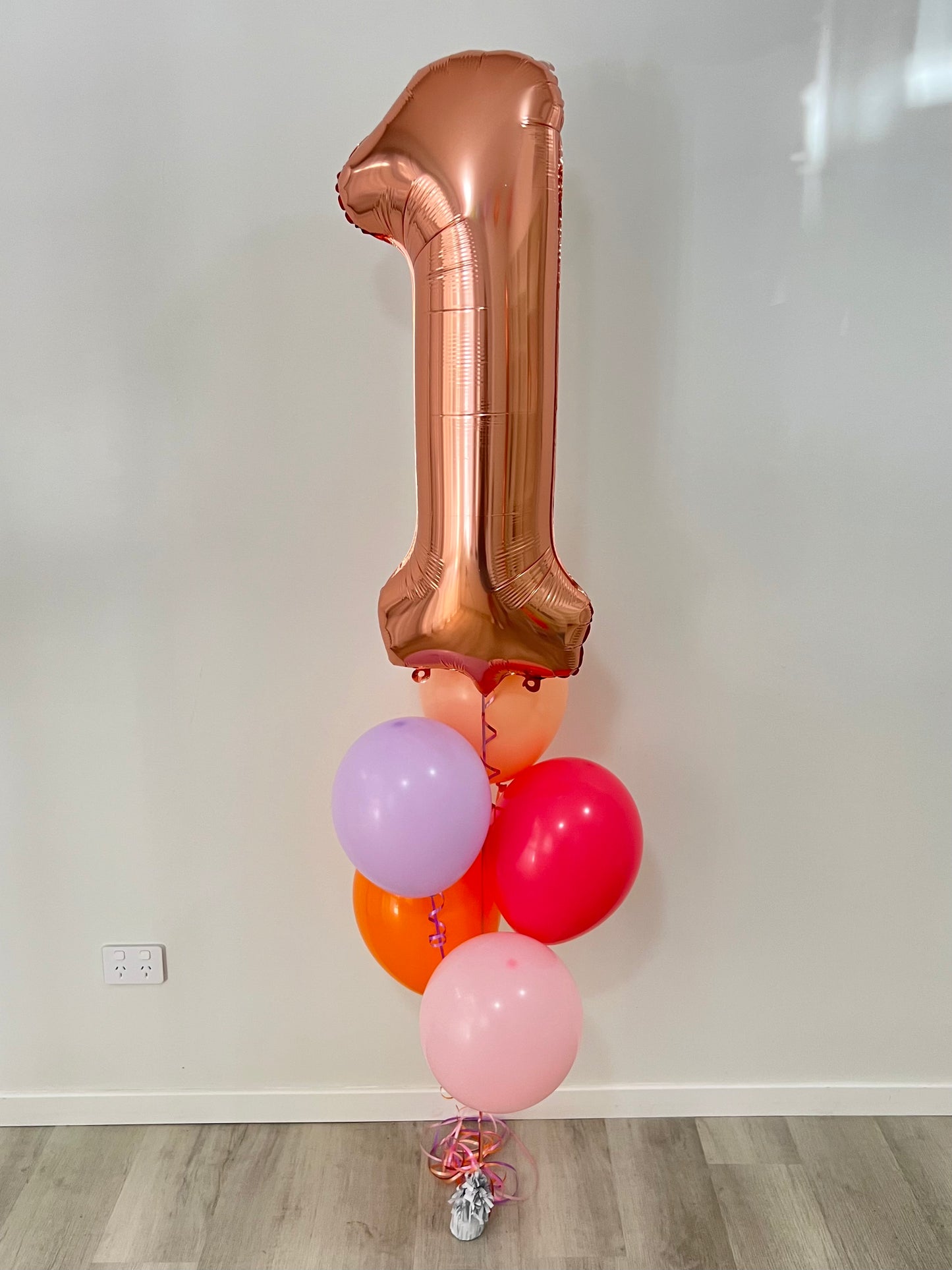 Jumbo Number and 5 Latex Bouquet
