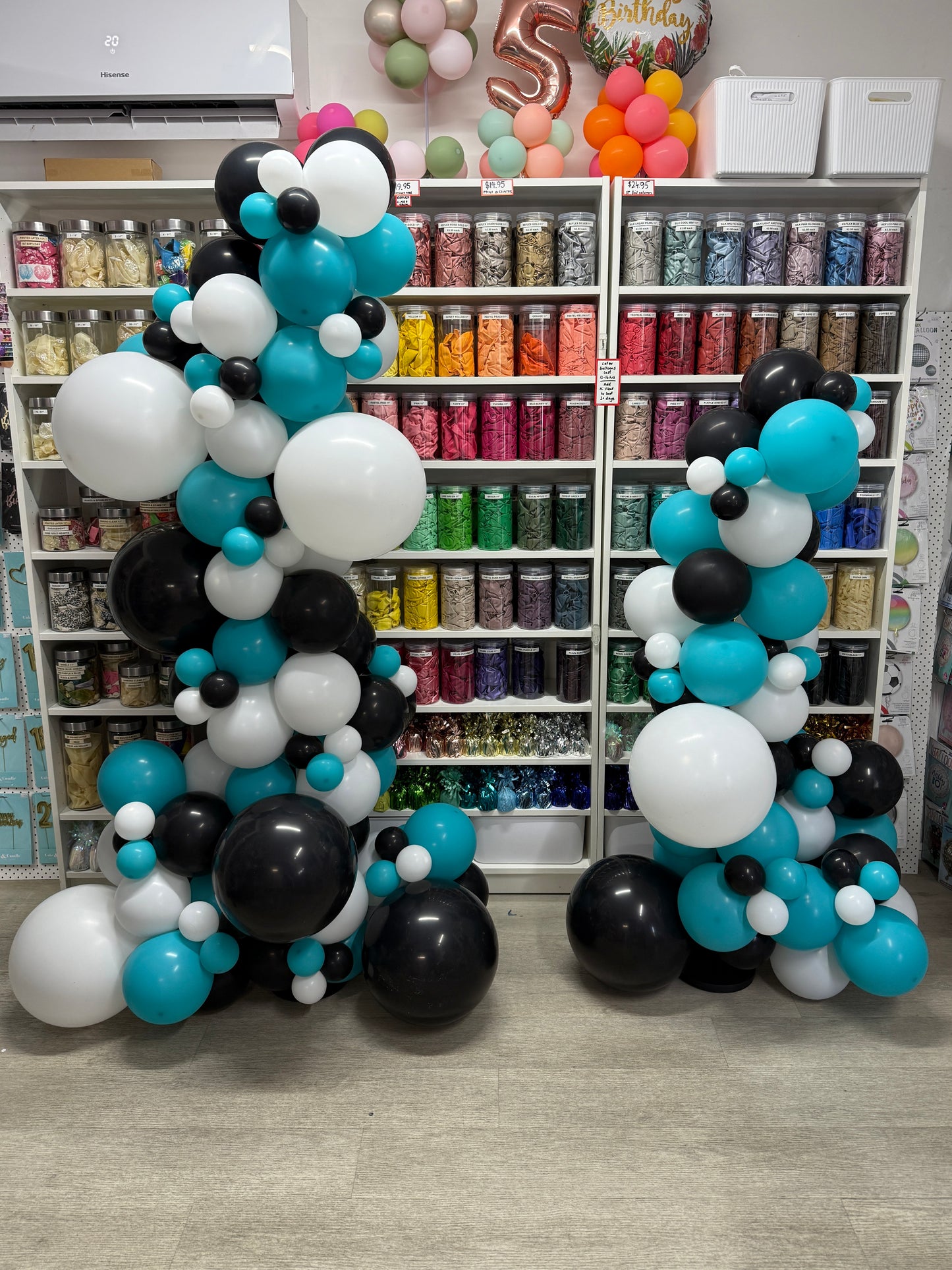 Freestanding Balloon Garland