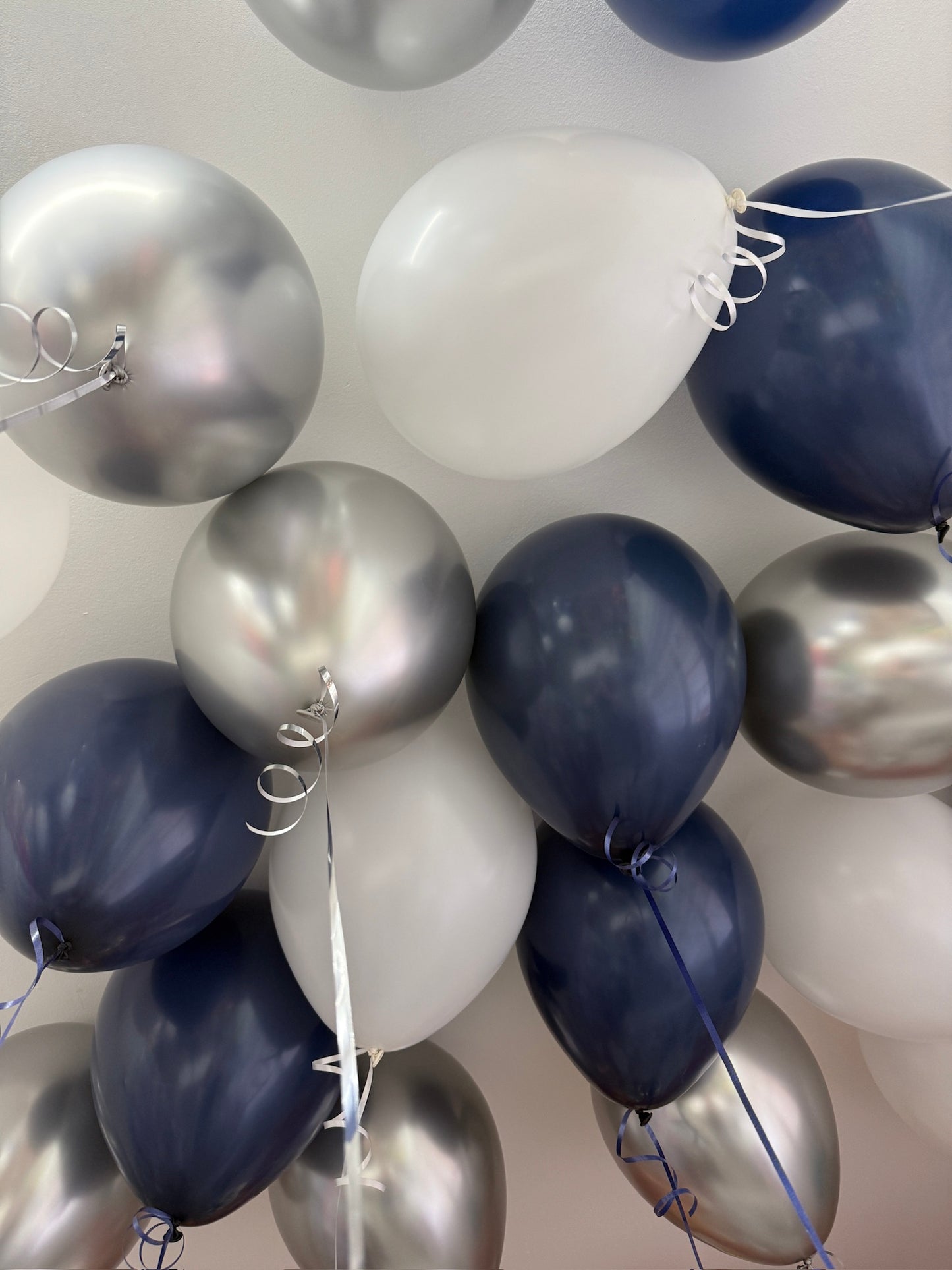 Single 11" Latex Helium Balloons