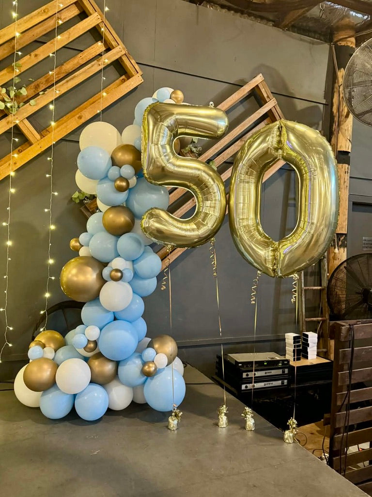 Freestanding Balloon Garland