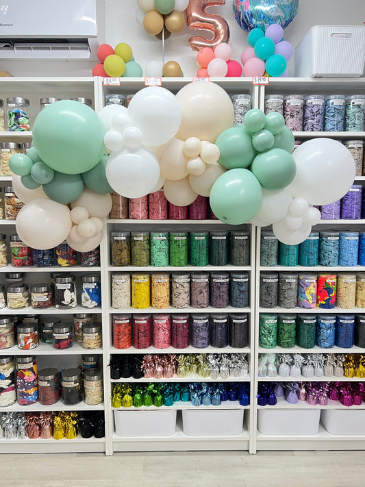 Grab 'n' Go Garland * GREEN TEA, PASTEL DUSK CREAM & WHITE *