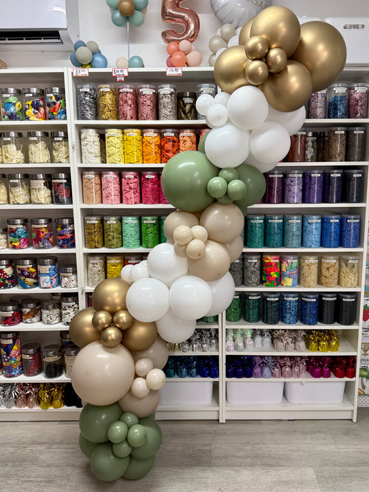 Grab 'n' Go Garland *REFLEX GOLD, EUCALYPTUS, WHITE SAND & WHITE*