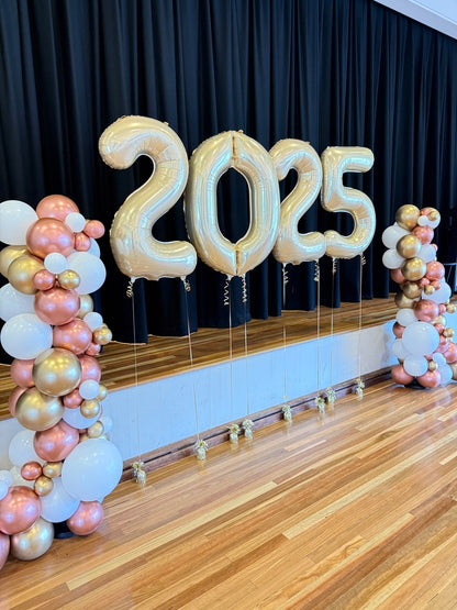 Freestanding Balloon Garland